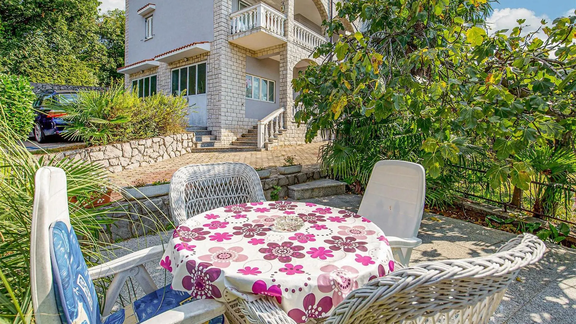 Awesome Apartment In Rijeka With Jacuzzi