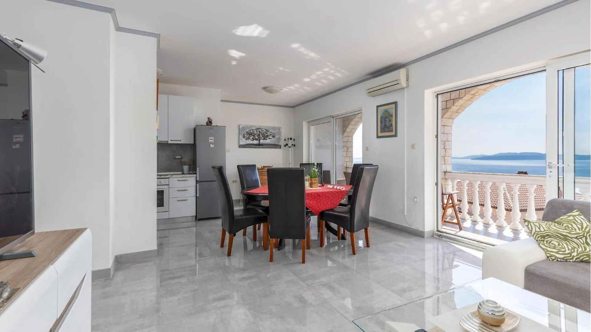 Awesome Apartment In Rijeka With Jacuzzi